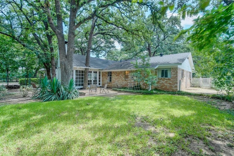 721 Fouts Drive, Irving TX 75061 - Photo 5