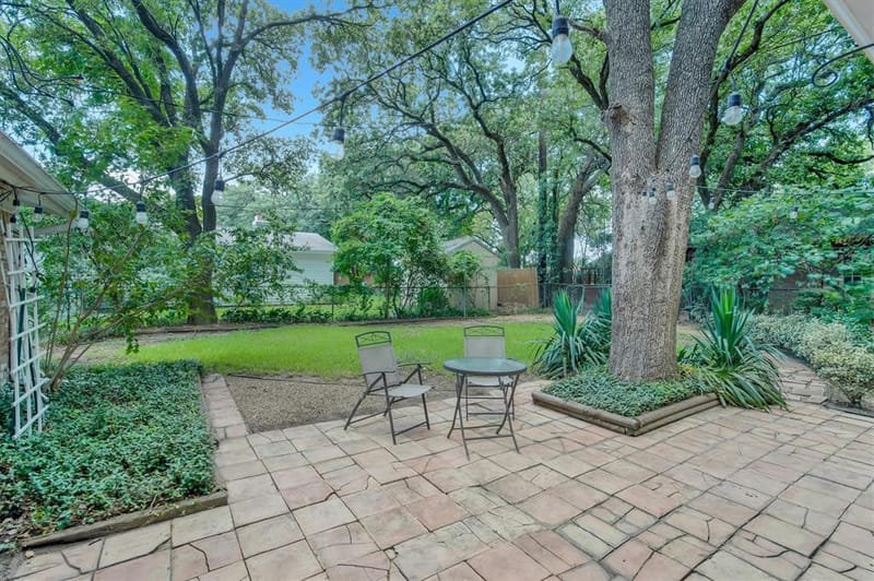 721 Fouts Drive, Irving TX 75061 - Photo 4