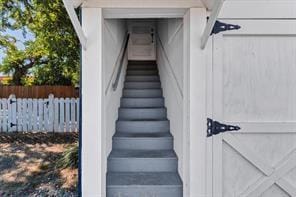 201 S Jones Street, Granbury TX 76048 - Photo 11