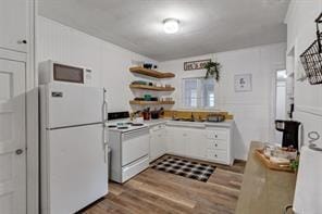 201 S Jones Street, Granbury TX 76048 - Photo 31