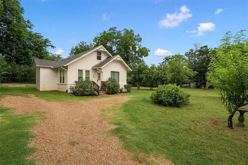 1609 Reuter Avenue, Waco TX 76708 - Photo 2