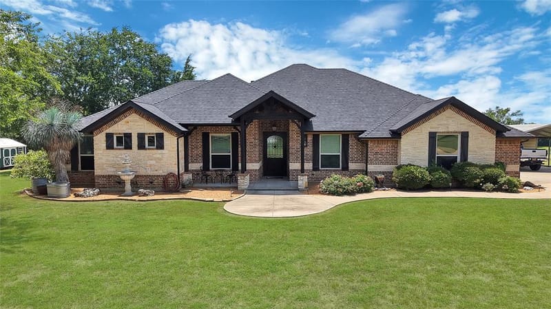 411 N Oak Branch Rd, Waxahachie TX 75167 - Photo 3