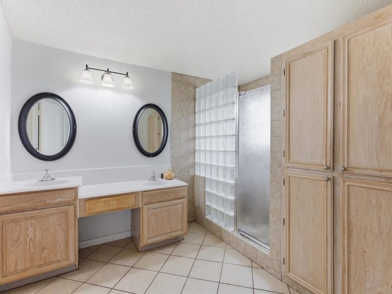 7609 Albany Lane, Arlington TX 76002 - Photo 16