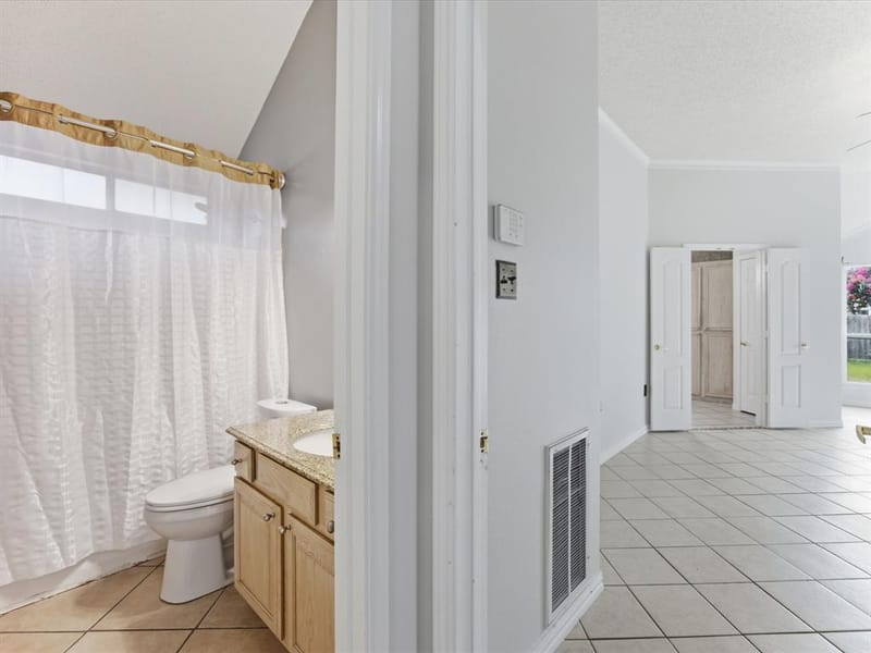 7609 Albany Lane, Arlington TX 76002 - Photo 12