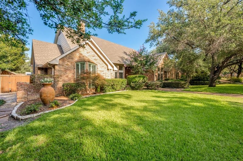 17819 Lost View Road, Dallas TX 75252 - Photo 2