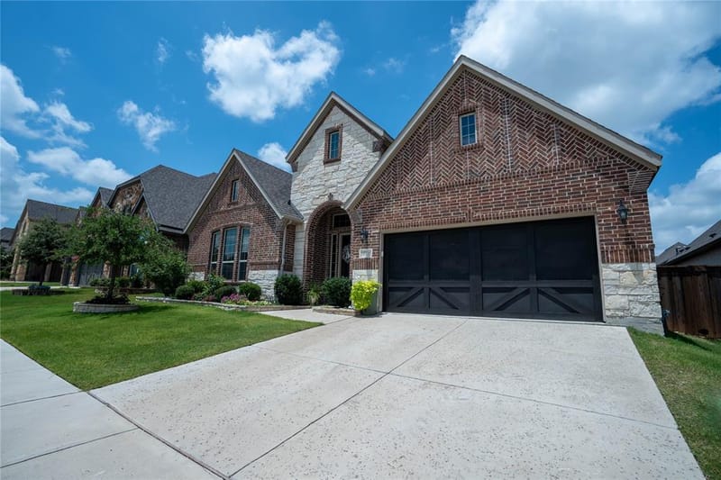 10316 Colina Drive, Fort Worth TX 76126 - Photo 2