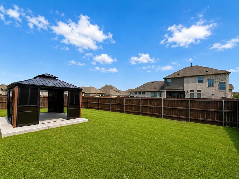 1414 Haybale Lane, Garland TX 75042 - Photo 19