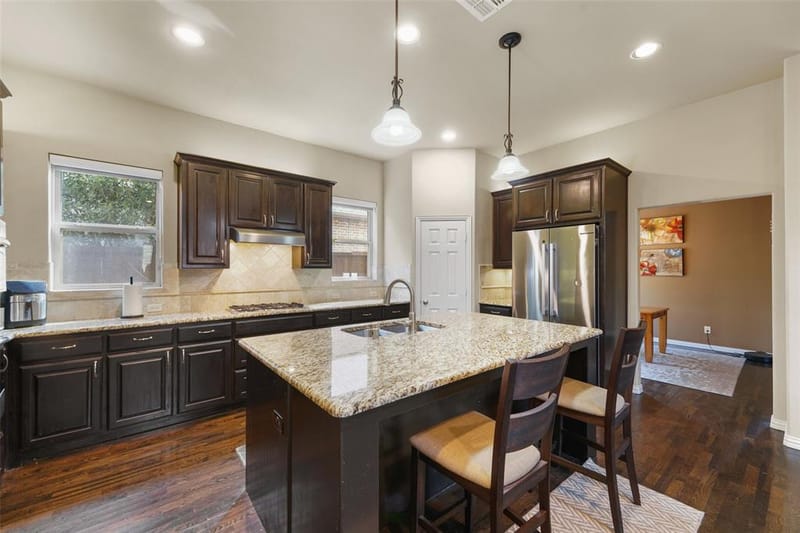 10082 Drawbridge Drive, Frisco TX 75035 - Photo 6