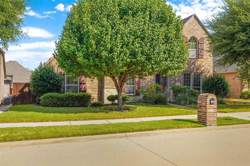 10082 Drawbridge Drive, Frisco TX 75035 - Photo 3