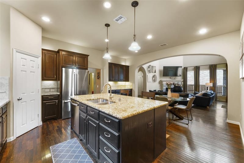 10082 Drawbridge Drive, Frisco TX 75035 - Photo 8