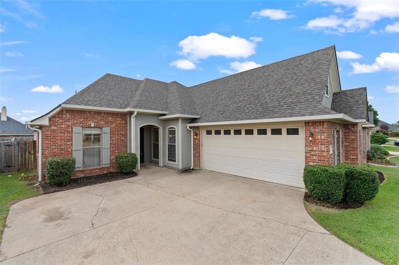 313 Chancellorsville Court, Bossier City LA 71112 - Photo 3