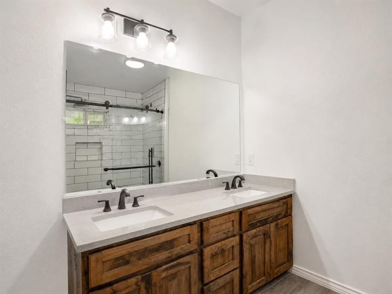 610 W Austin Street, Paris TX 75460 - Photo 7
