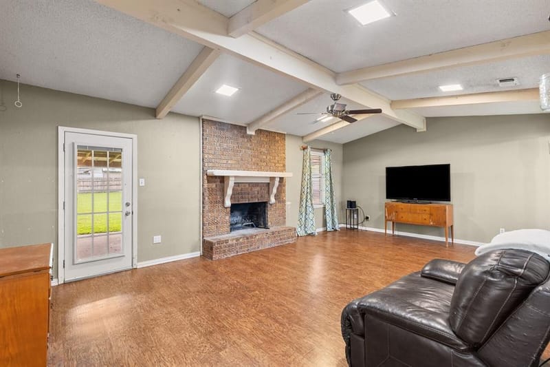 505 Pinewood Lane, Hewitt TX 76643 - Photo 15