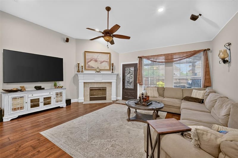 3451 Mayflower Drive, Frisco TX 75034 - Photo 5
