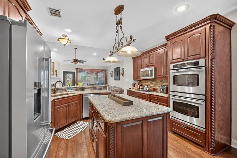 3451 Mayflower Drive, Frisco TX 75034 - Photo 9