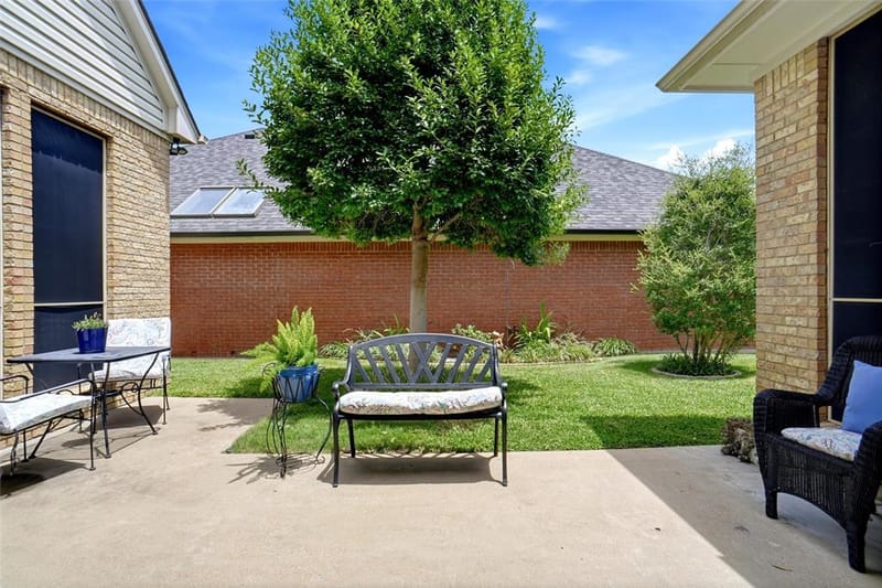 1000 Murl Drive, Irving TX 75062 - Photo 19
