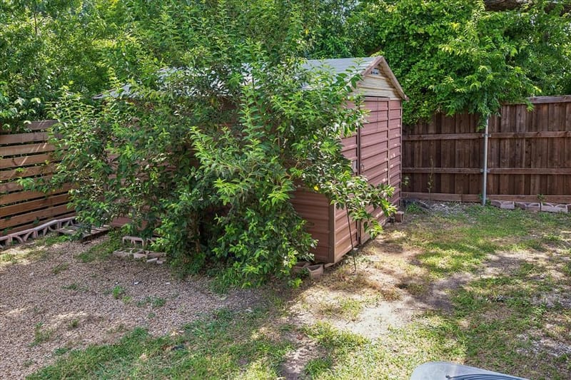 2203 Healey Drive, Dallas TX 75228 - Photo 29