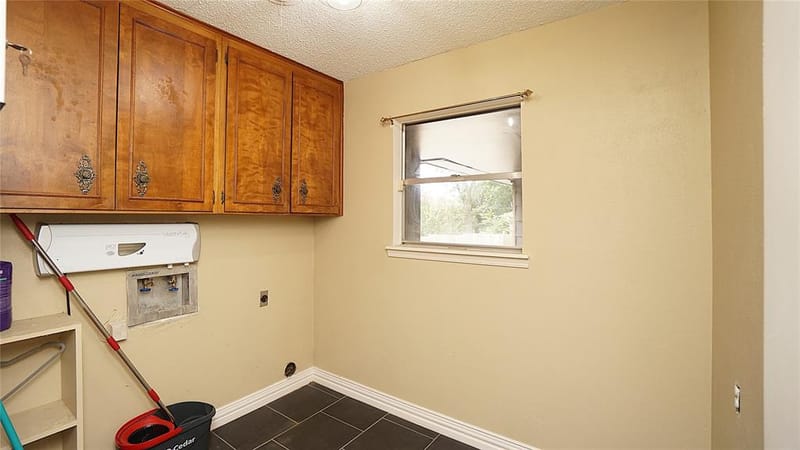 606 Queens Road, Denison TX 75020 - Photo 12