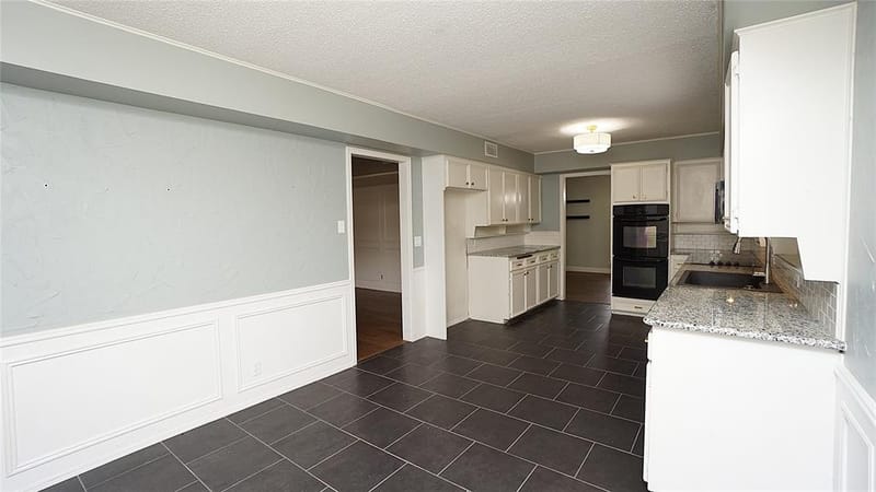 606 Queens Road, Denison TX 75020 - Photo 7