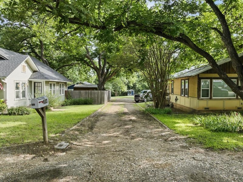 603 E Avenue A, Valley Mills TX 76689 - Photo 3