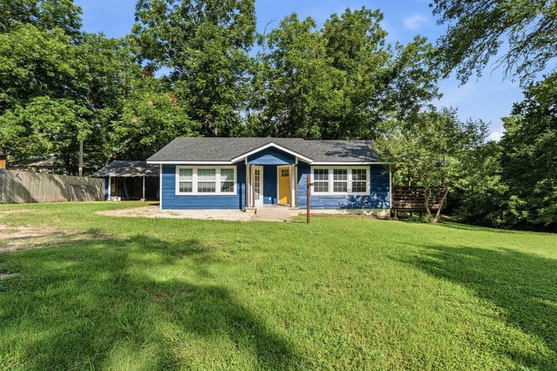 603 E Avenue A, Valley Mills TX 76689