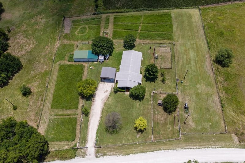 175 Hcr 3138 N, Bynum TX 76631 - Photo 38