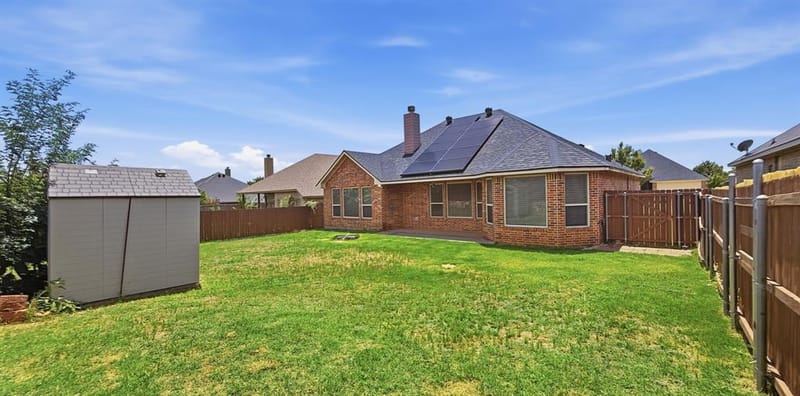 608 Donna Circle, Granbury TX 76049 - Photo 9