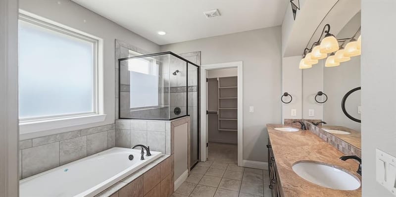 608 Donna Circle, Granbury TX 76049 - Photo 30