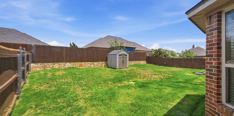 608 Donna Circle, Granbury TX 76049 - Photo 10