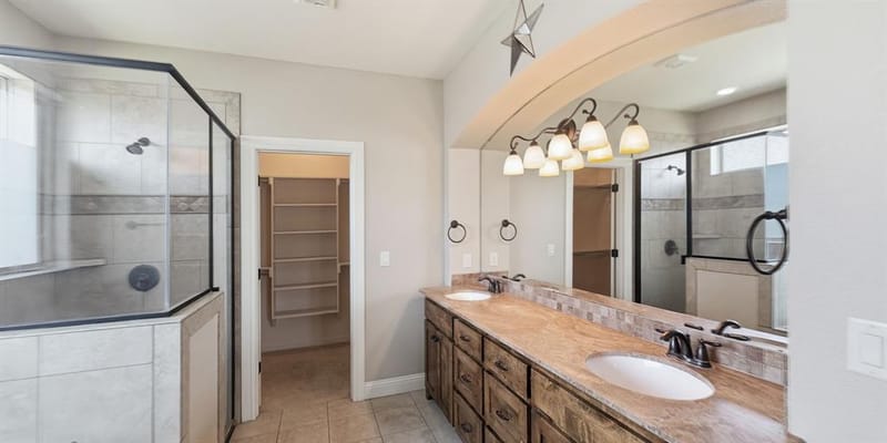 608 Donna Circle, Granbury TX 76049 - Photo 31