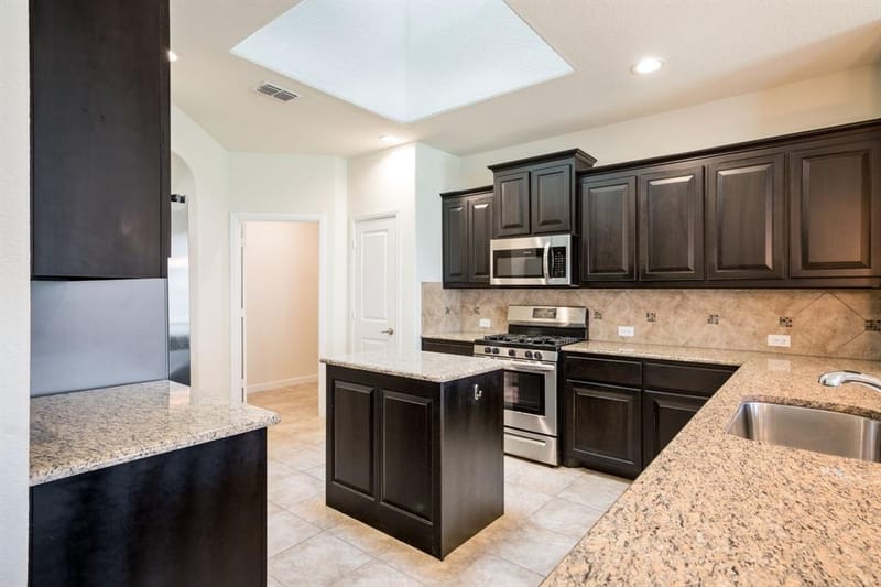 916 Hawks Way, Argyle TX 76226 - Photo 15
