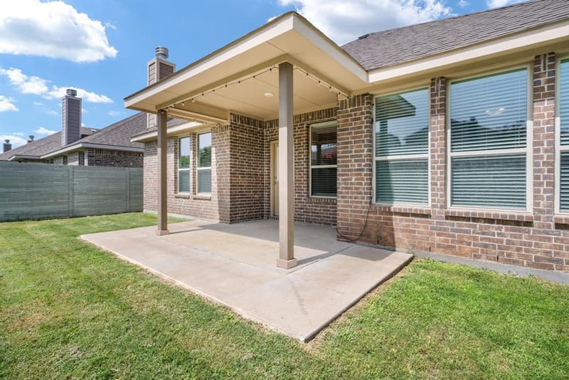 916 Hawks Way, Argyle TX 76226 - Photo 31