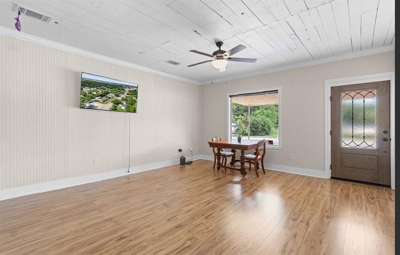 1003 W 5th Street, Clifton TX 76634 - Photo 5