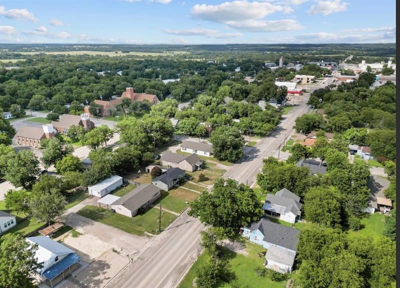 1003 W 5th Street, Clifton TX 76634 - Photo 21