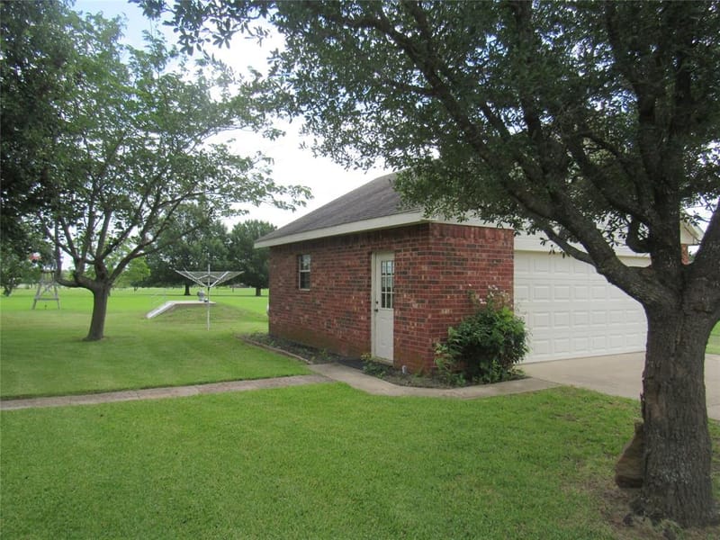 404 County Road 260, Gainesville TX 76240 - Photo 8