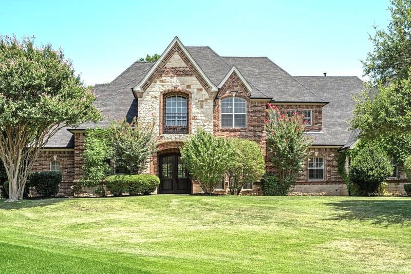 1917 Queensbridge Court, Keller TX 76262 - Photo 4