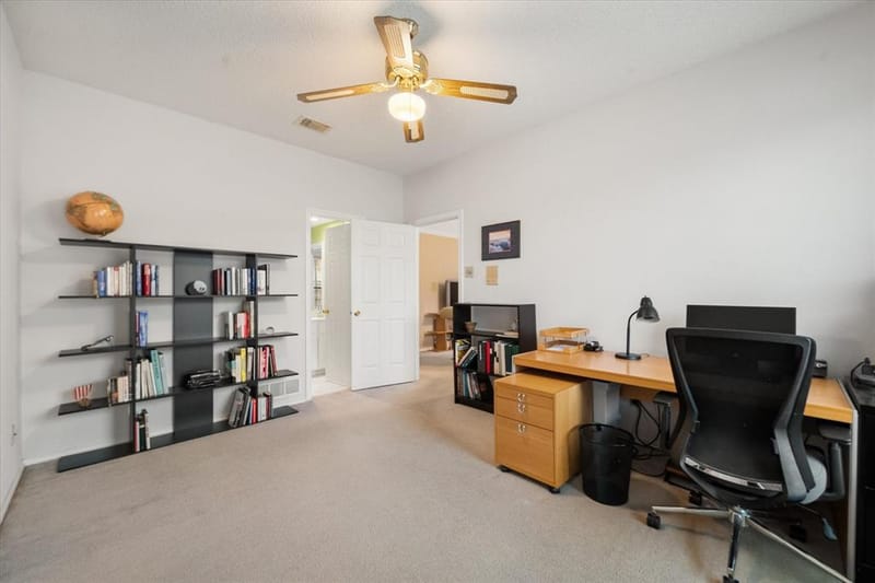 2105 Sleepy Hollow Drive, Arlington TX 76006 - Photo 17