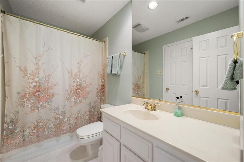 2105 Sleepy Hollow Drive, Arlington TX 76006 - Photo 18