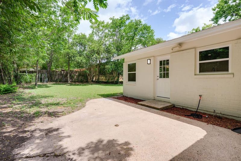 9795 Twin Creek Circle, Dallas TX 75228 - Photo 25