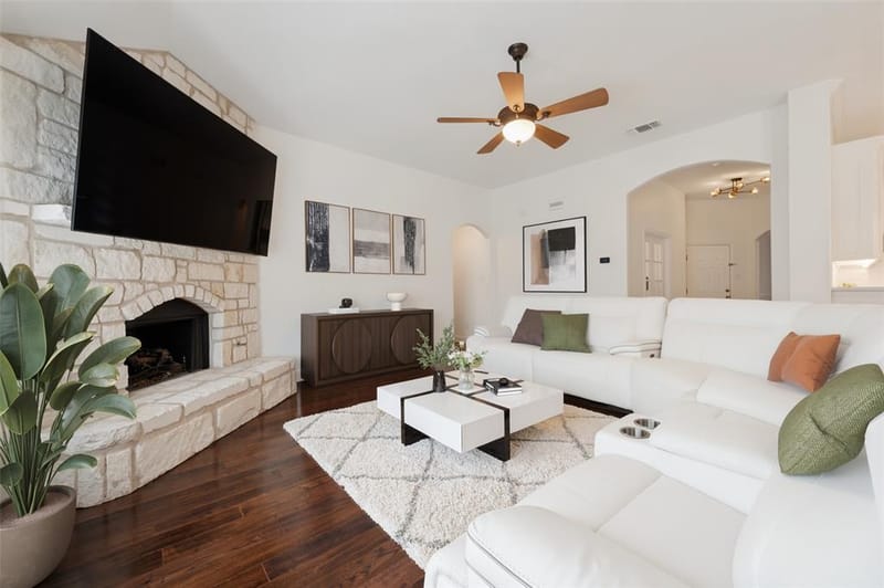 7428 Boulder Creek Drive, McKinney TX 75072 - Photo 2