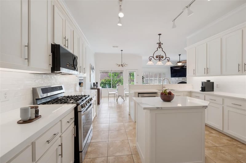 7428 Boulder Creek Drive, McKinney TX 75072 - Photo 3