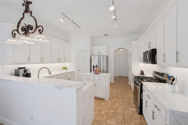 7428 Boulder Creek Drive, McKinney TX 75072 - Photo 10
