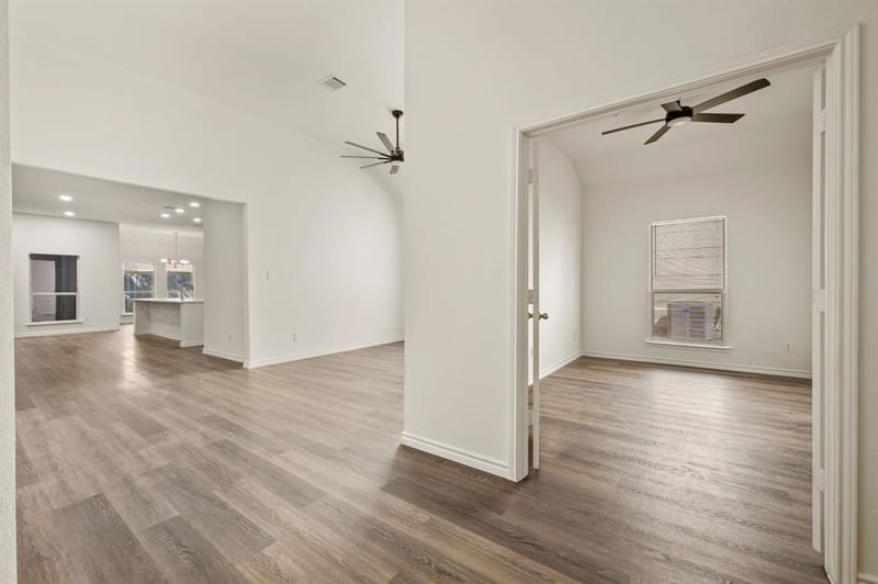9509 Water Tree Drive, McKinney TX 75072 - Photo 6