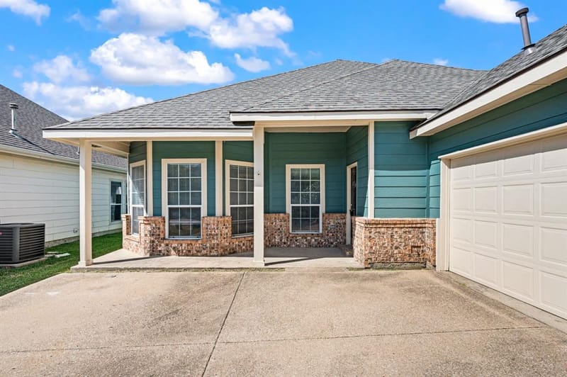 9509 Water Tree Drive, McKinney TX 75072 - Photo 3