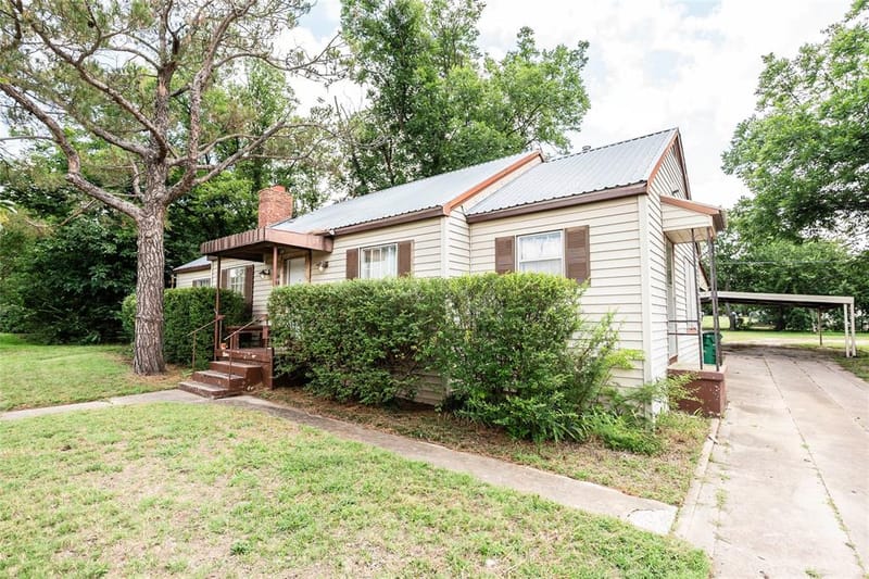 706 E Highway 82, Nocona TX 76255 - Photo 3