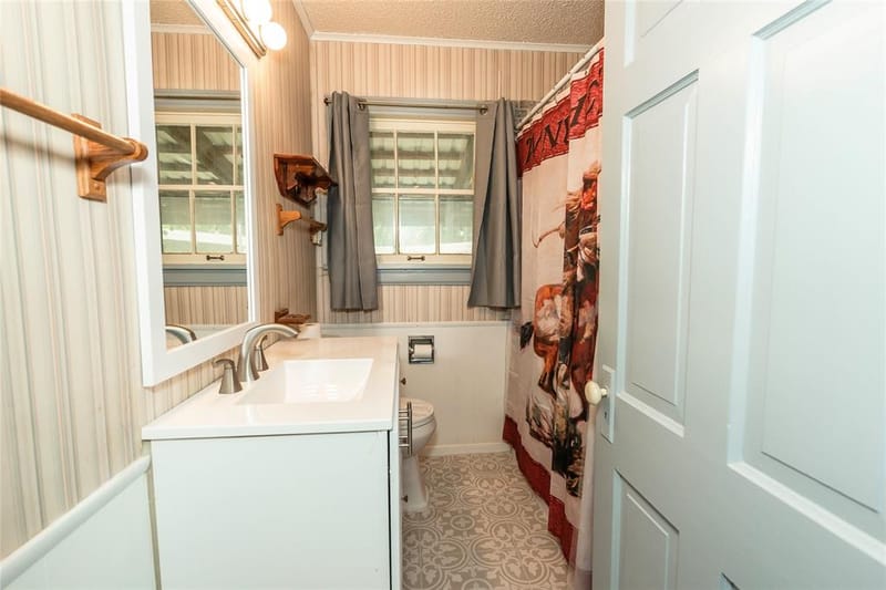 706 E Highway 82, Nocona TX 76255 - Photo 28