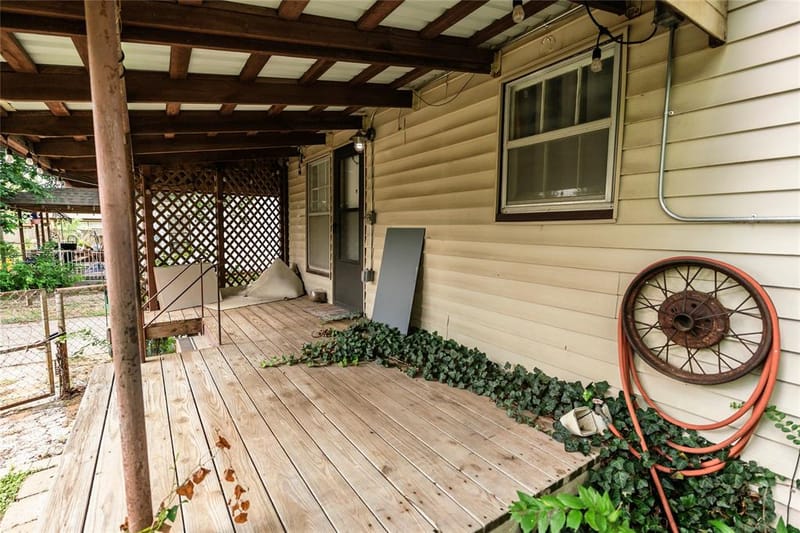 706 E Highway 82, Nocona TX 76255 - Photo 10