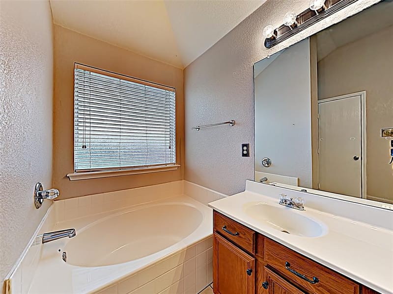 14104 Esperanza Drive, Fort Worth TX 76052 - Photo 7