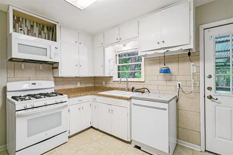 813 Westway Street, Denton TX 76201 - Photo 5
