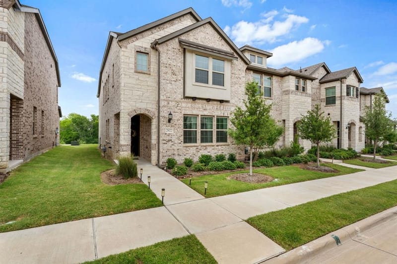 2922 Alto Drive, Sachse TX 75048 - Photo 2